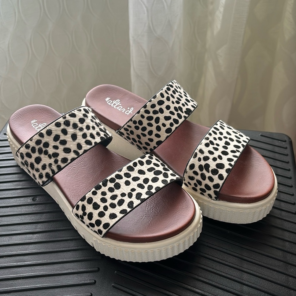 Altard State Platform Sandals